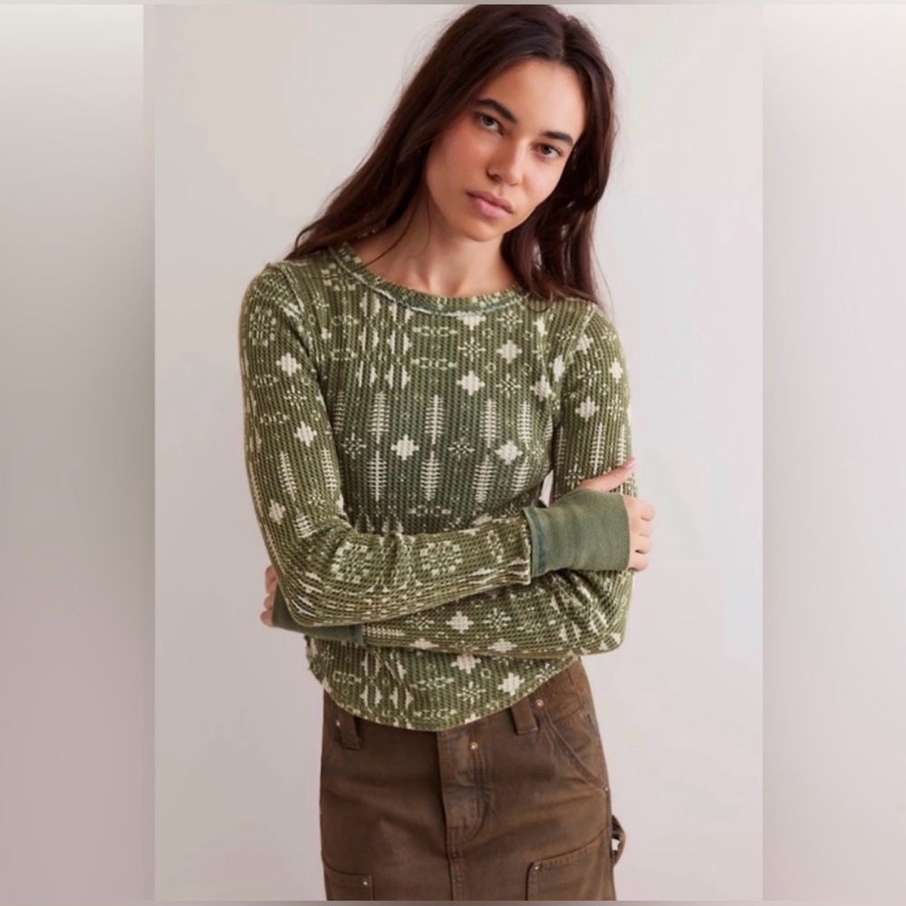 NWT Free People- We the Free- pretty little thermal